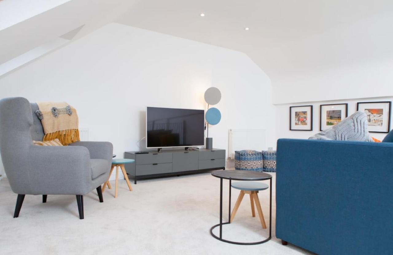 Appartamento Edinburgh Deluxe Duplex With Garage Esterno foto